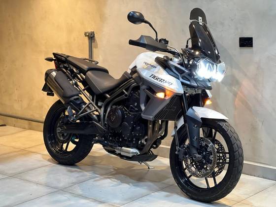 TRIUMPH TIGER 800 XR 